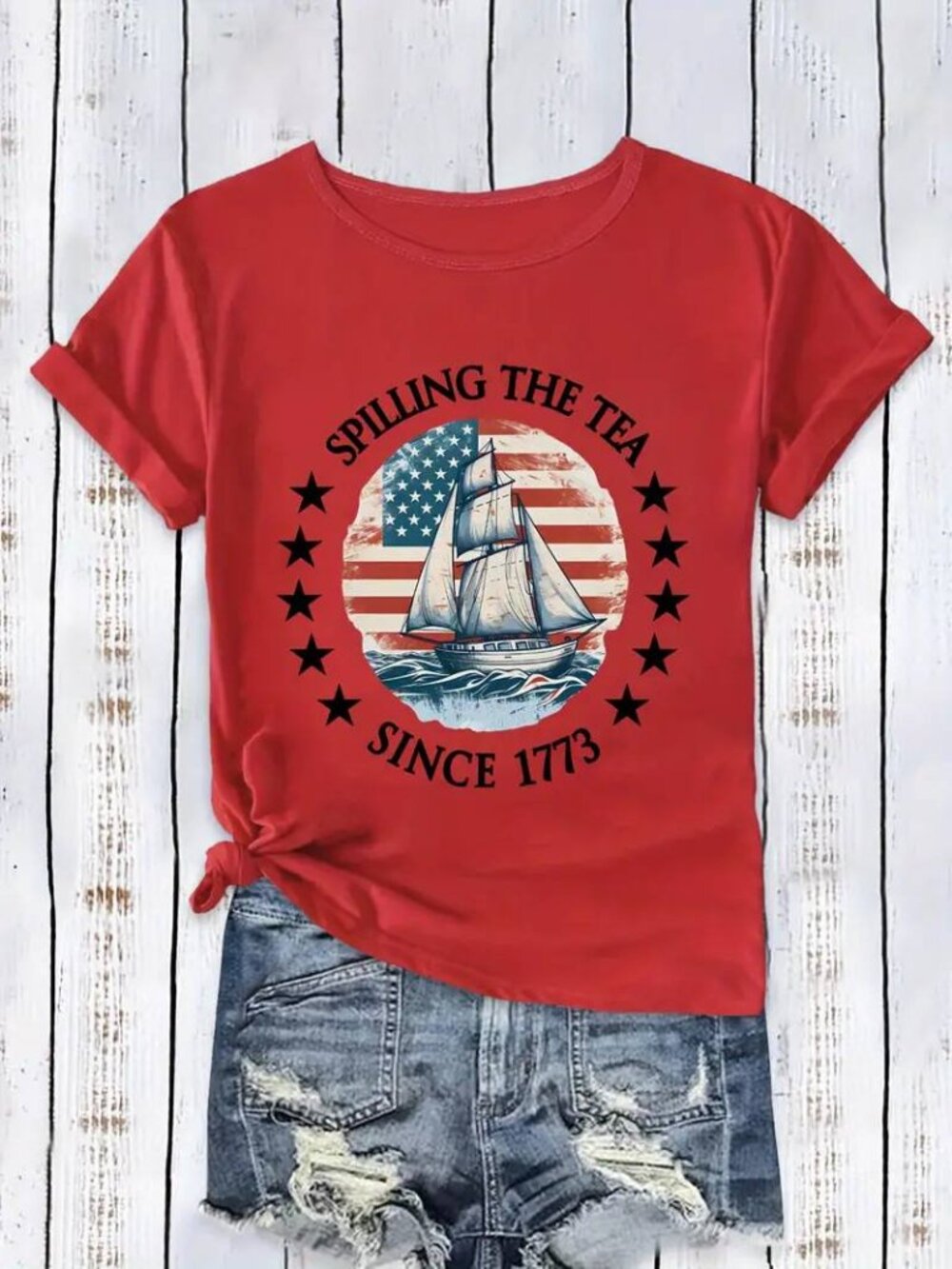 "Spilling the Tea since 1773" Ladies Short Sleeve T-Shirt Size M (6/8)